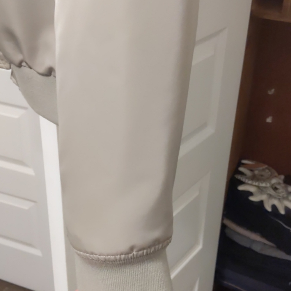 Bomber jacket - Picture 13 of 16